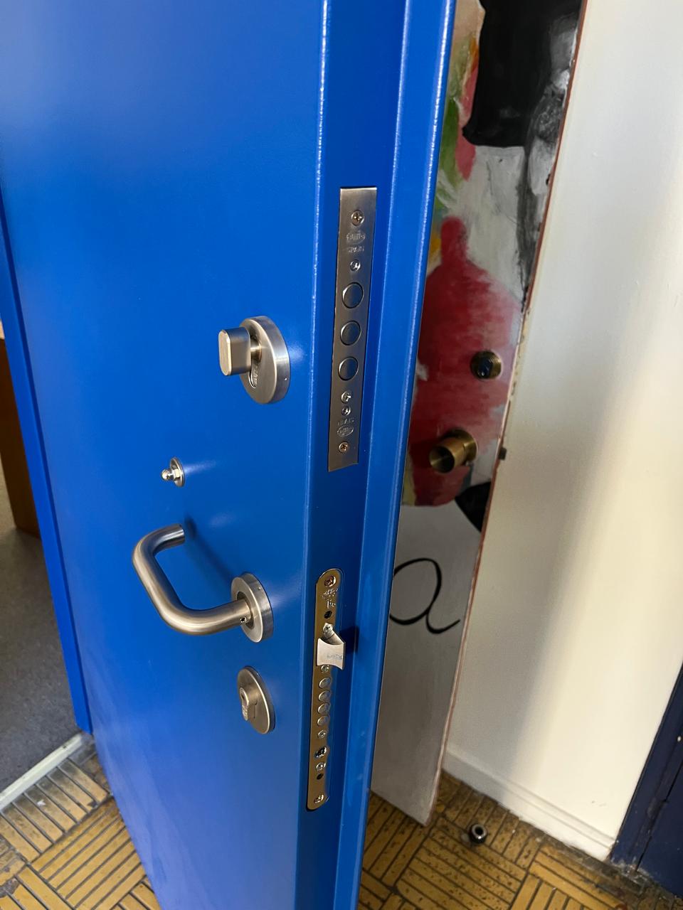 1 Puerta-de-seguridad-Metálica 2