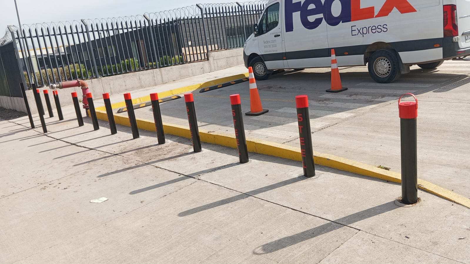 Bolardos Steel fijos